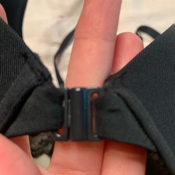 Black lace push up bra - Picture 4 of 5